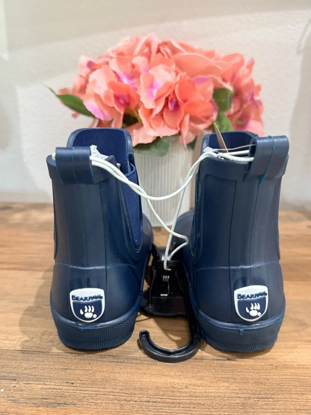 Bearpaw Little & Big Kid Unisex Chelsea Flat Heel Rain Boots in navy size 11